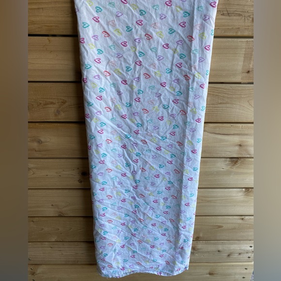 Pillowfort Bedding Pillowfort Heart Bed Flat Top Sheet Poshmark